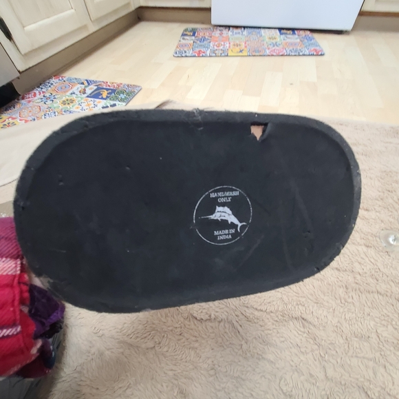 Tommy Bahama Gray Textured Shark Figurine Shaker, Rare, Mussing Shaker Bttle - Picture 2 of 11